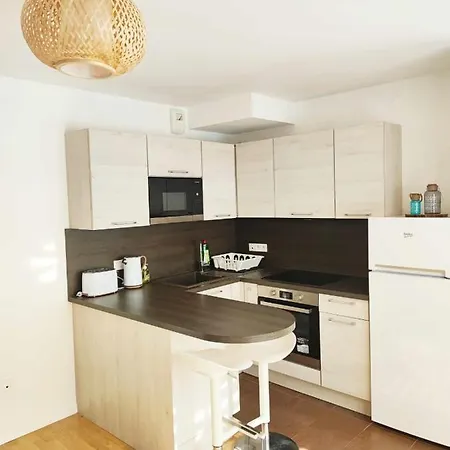 Appartement Bright And Fully Renovated Studio In Vanves